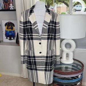 Jones New York Vintage Plaid Black and White Women's Coat